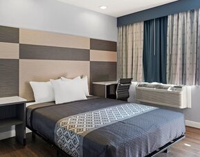 Day use room at Bay Breeze Inn.