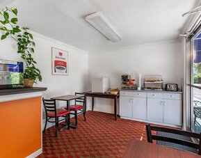 Dining area at Econo Lodge Lee - Great Barrington.