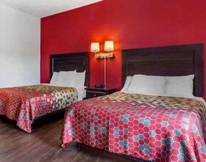 Day use room at Econo Lodge Lee - Great Barrington.