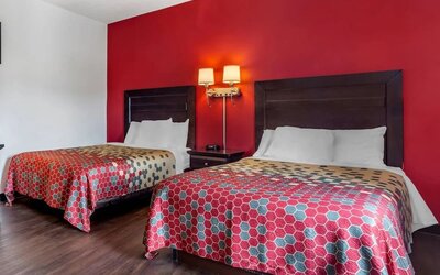 Day use room at Econo Lodge Lee - Great Barrington.