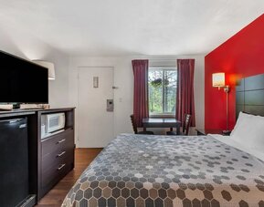 Day use room at Econo Lodge Lee - Great Barrington.