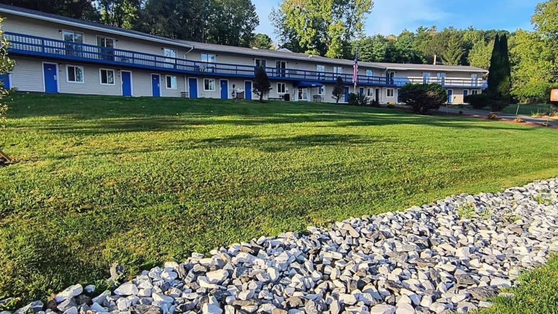 Property exterior at Econo Lodge Lee - Great Barrington.