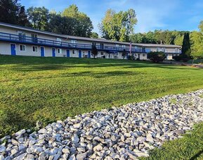 Property exterior at Econo Lodge Lee - Great Barrington.