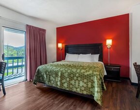 Day use room at Econo Lodge Lee - Great Barrington.