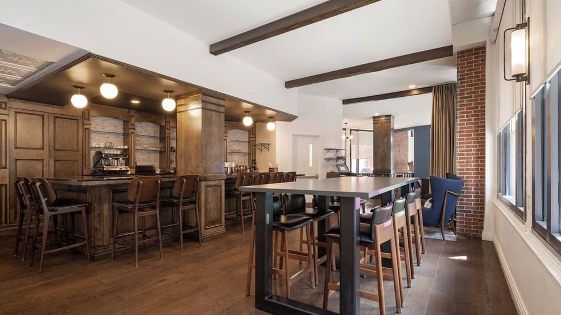 Hotel bar at Eurostars The Boxer.