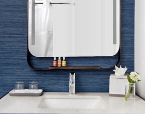 Guest bathroom at Eurostars St. Gregory.