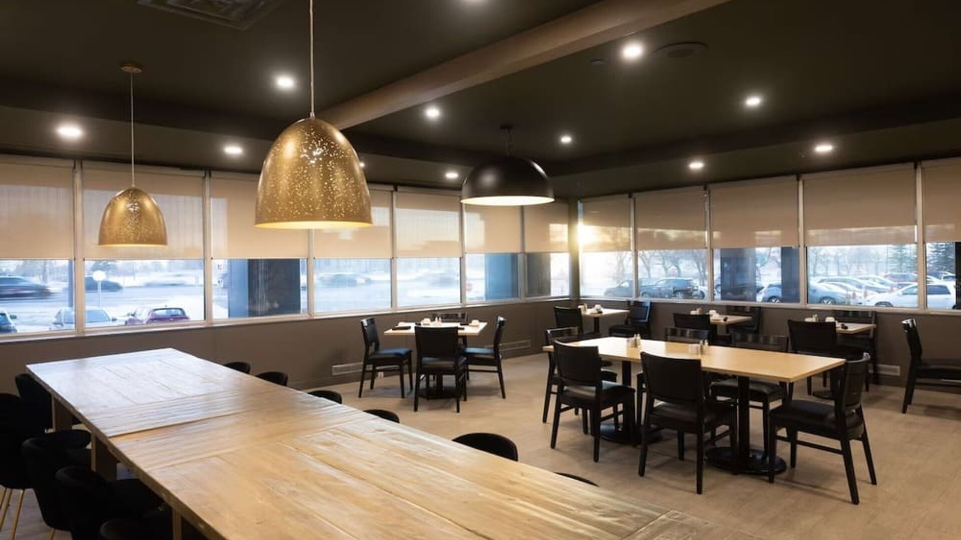 Dining room at DoubleTree By Hilton Calgary North.