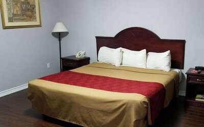 Day use room at Baymont By Wyndham Montreal Airport.