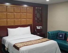 Day use room at Baymont By Wyndham Montreal Airport.