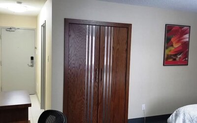 Day use room at Baymont By Wyndham Montreal Airport.