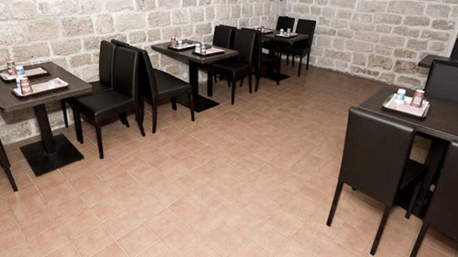 Hôtel Paris Père-Lachaise République