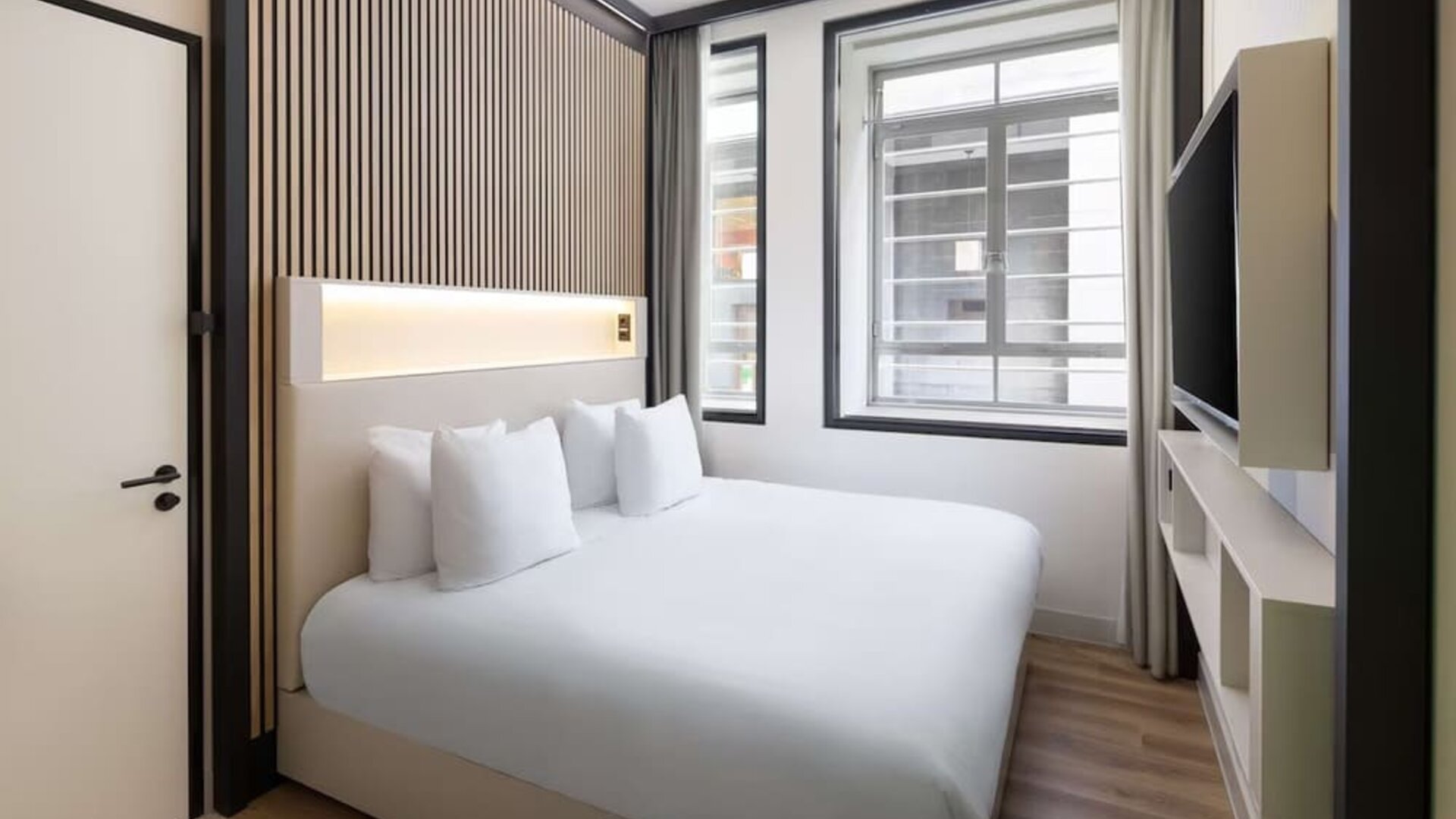 Day use room at Motto By Hilton Rotterdam Blaak.