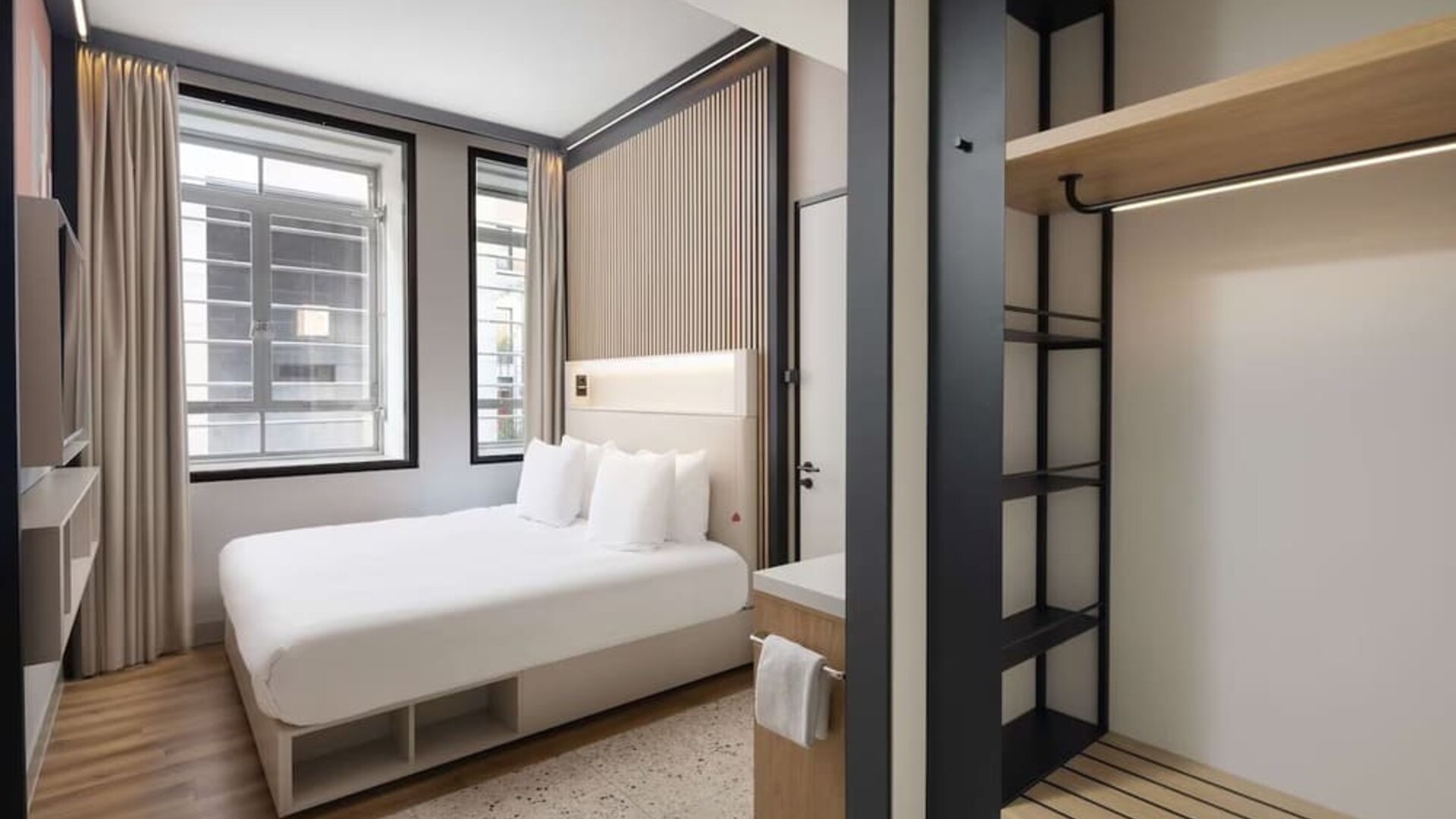 Day use room at Motto By Hilton Rotterdam Blaak.