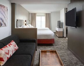 Day use room at Sonesta Select Nashville Airport Suites.