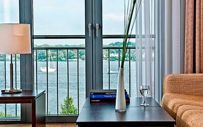 Elaya hotel hamburg finkenwerder