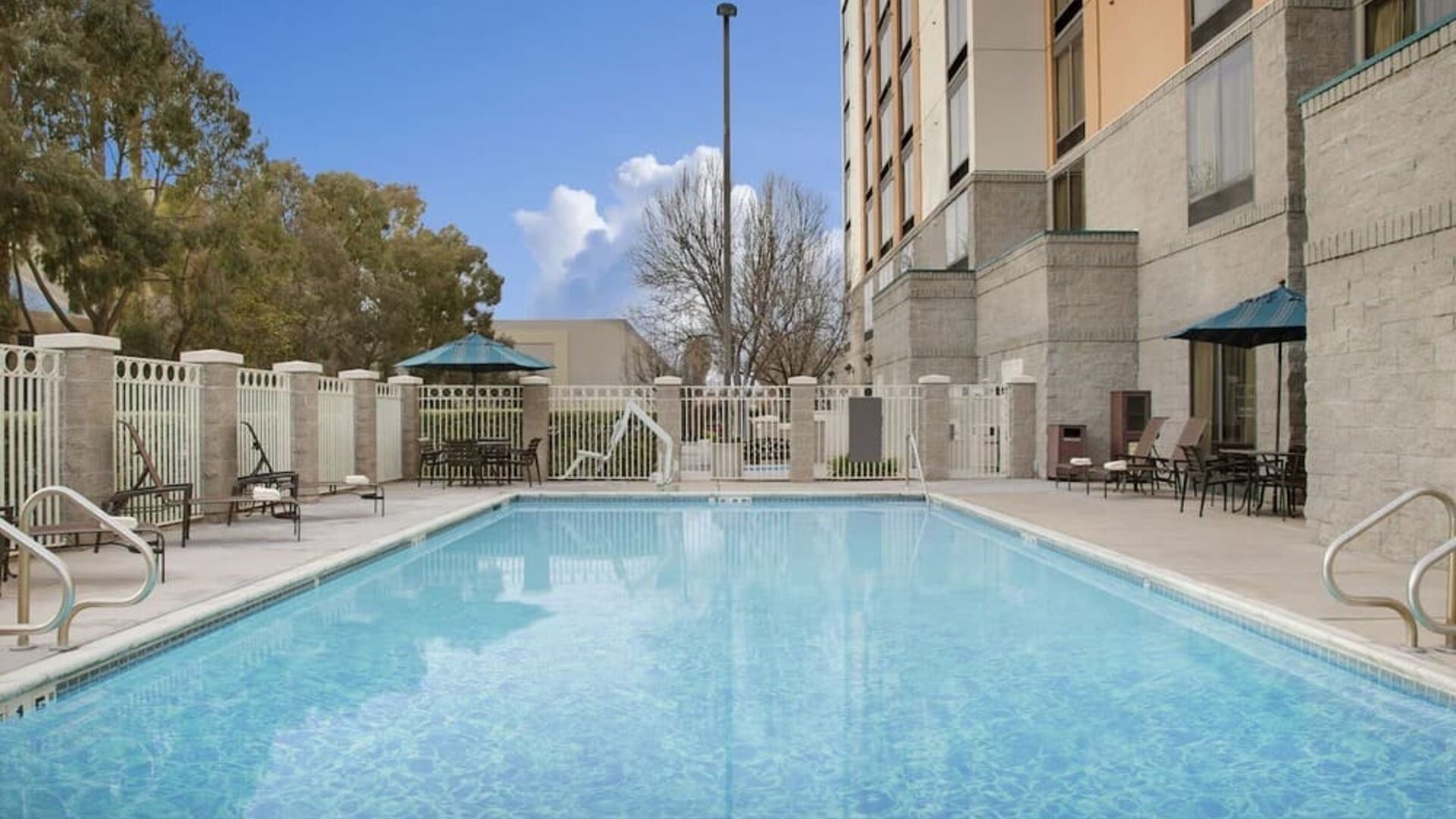 Outdoor pool at Hyatt Place Fremont/Silicon Valley.