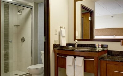 Guest bathroom at Hyatt Place Fremont/Silicon Valley.