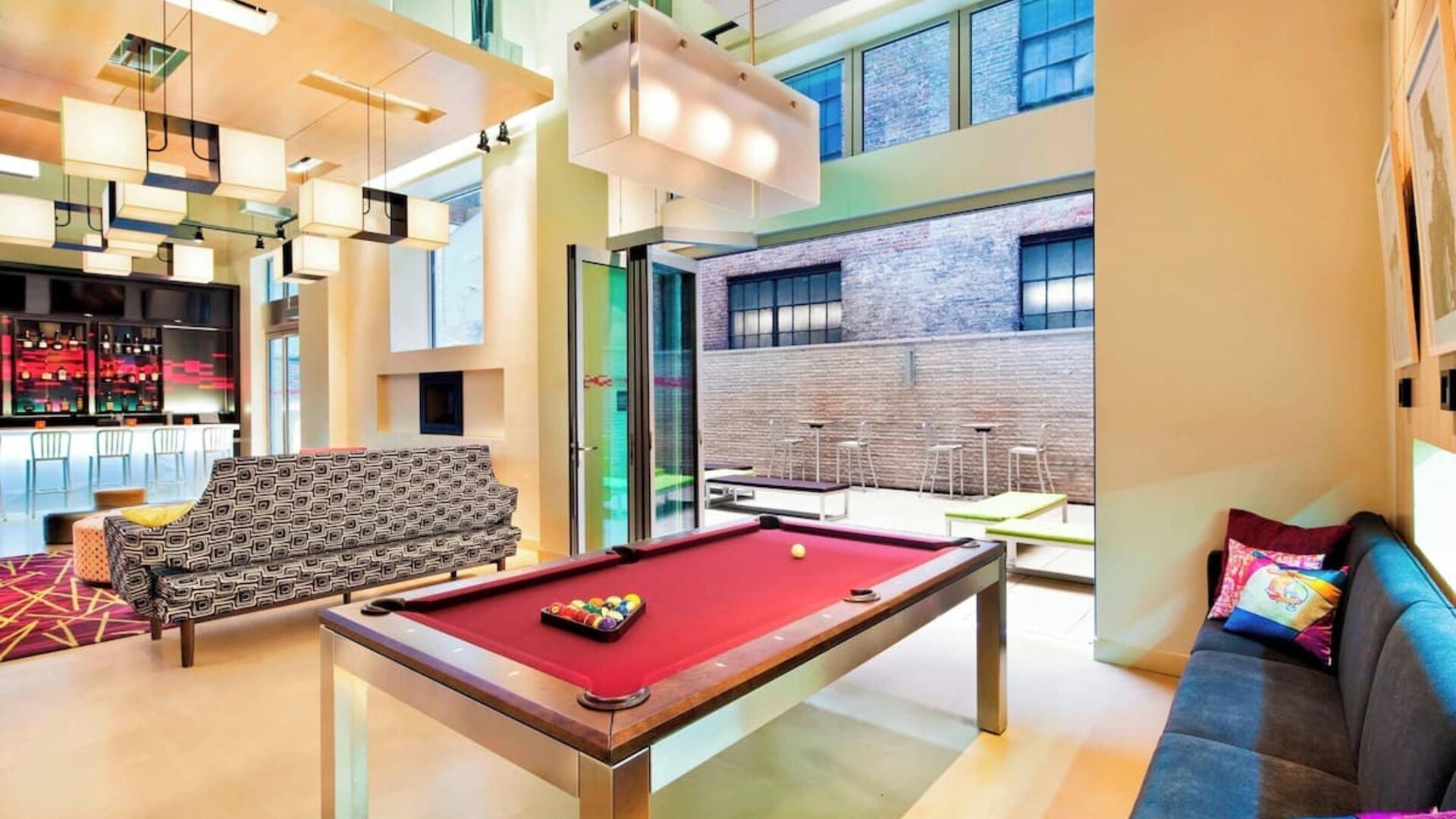 Lounge area at Aloft Manhattan Downtown - Financial District.
