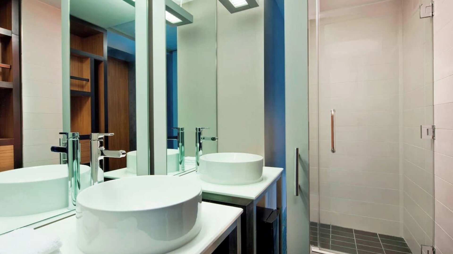 Private bathroom at Aloft Manhattan Downtown - Financial District.