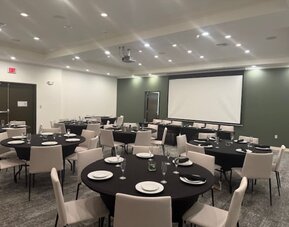 Meeting room at Wyndham Lake Charles.