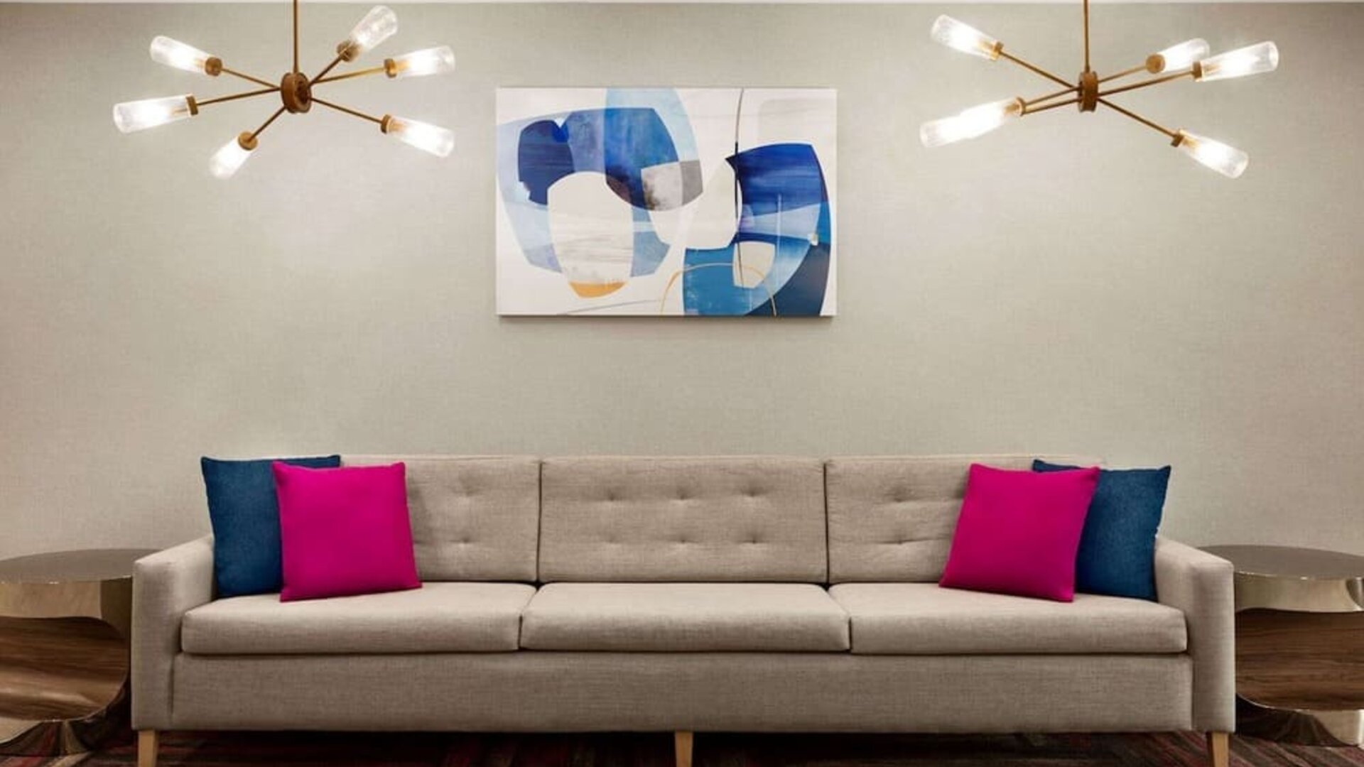 Lobby seating at La Quinta Inn & Suites By Wyndham Lackawanna.