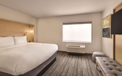 Day use room at Radisson Hotel Atlanta Airport.