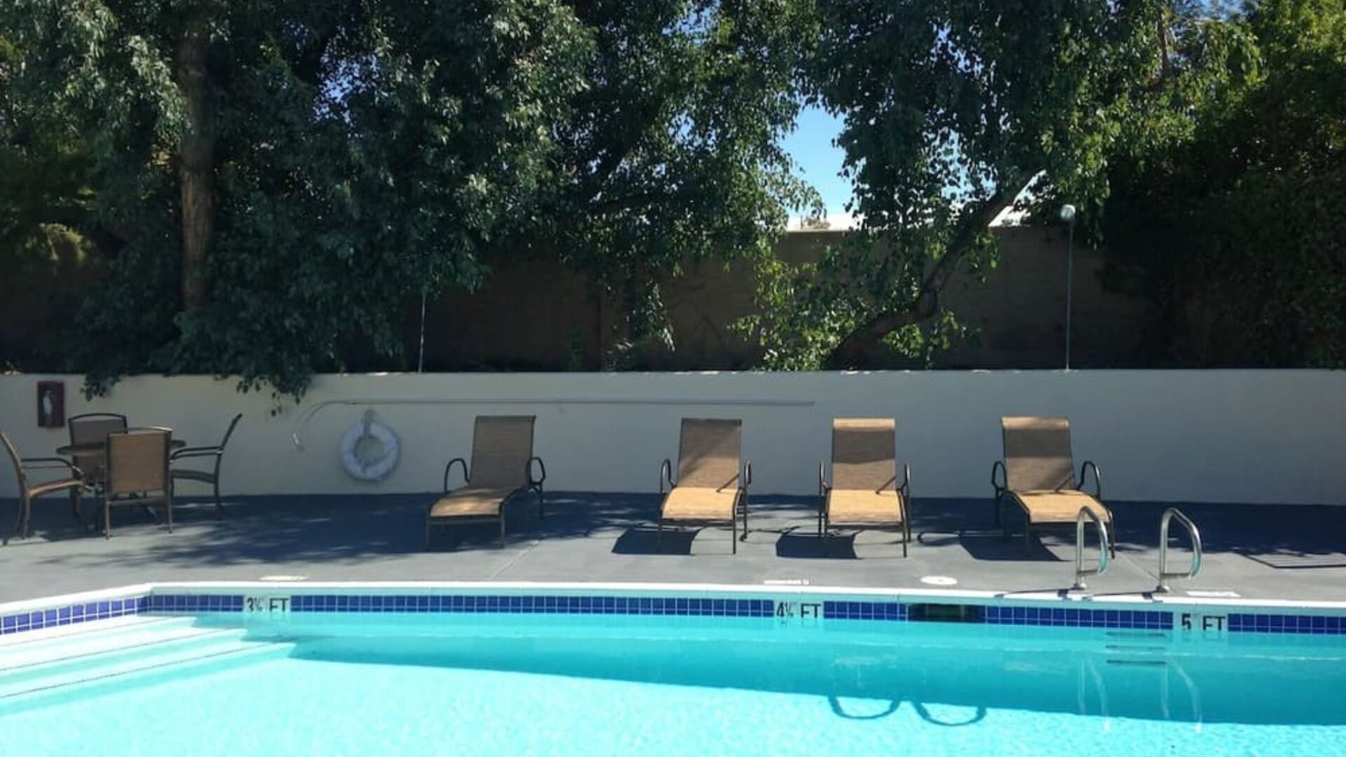Outdoor pool at Best Western Country Inn Temecula.
