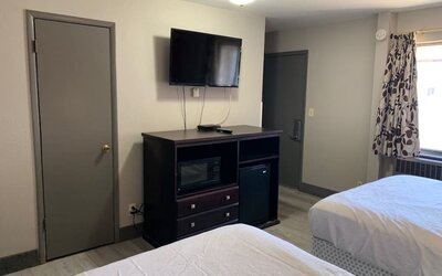 Day use room at Stadium View Inn.