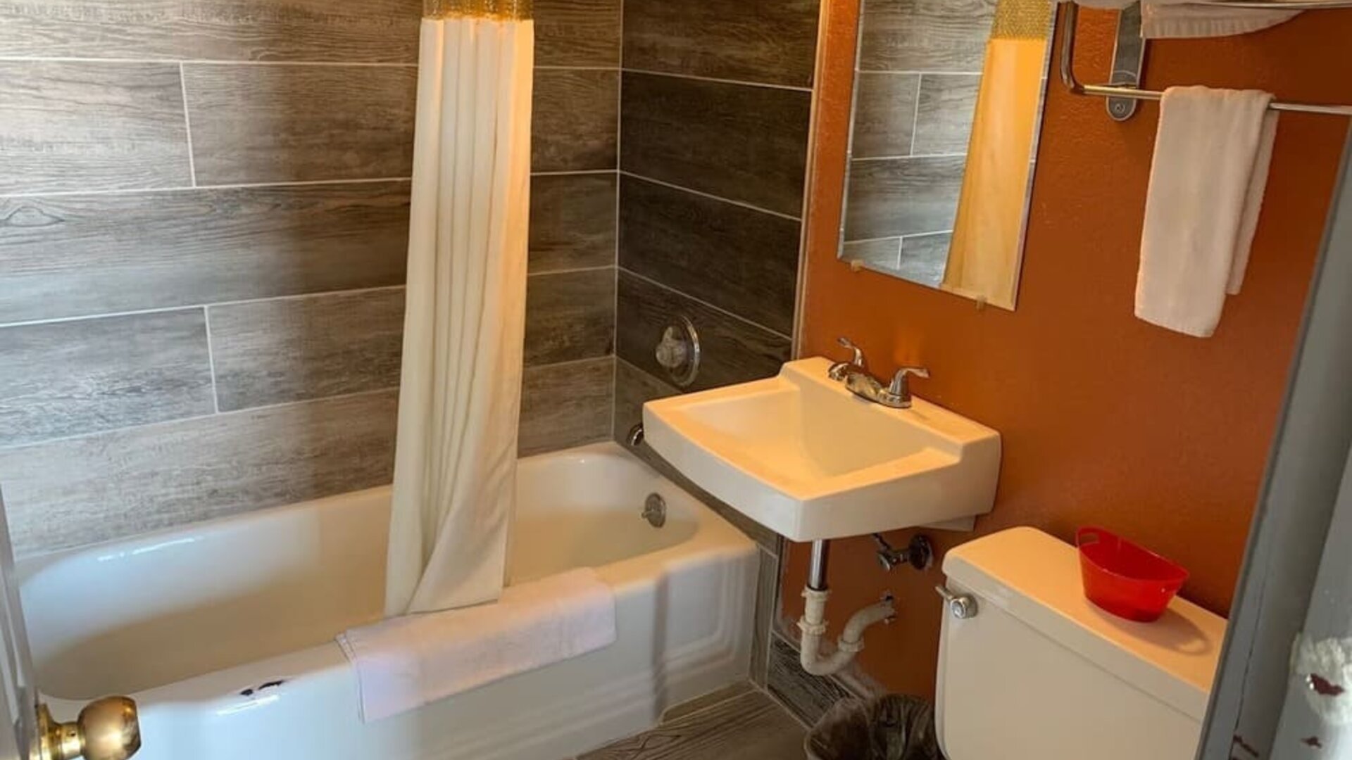 Guest bathroom at Stadium View Inn.