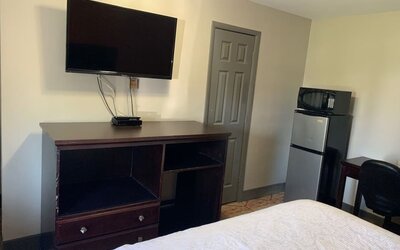 Day use room at Stadium View Inn.