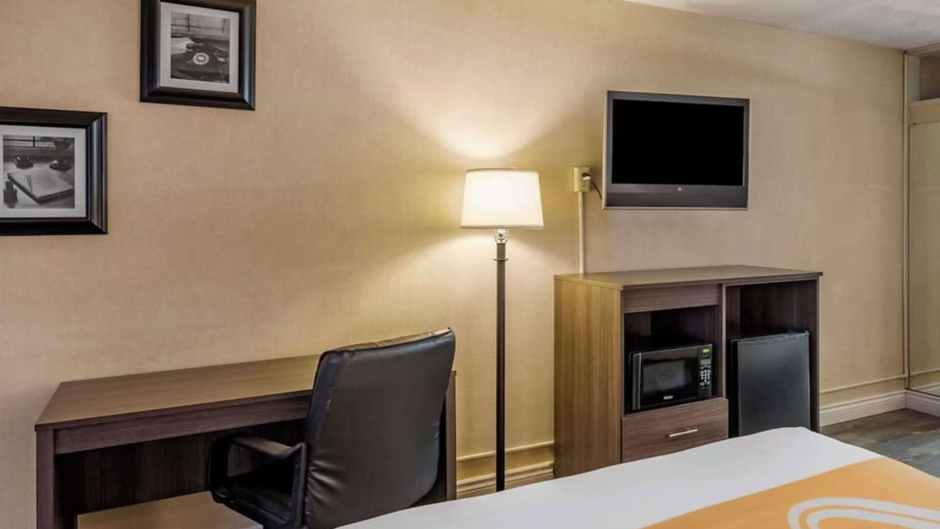 Day use room at Quality Inn On Historic Route 66.