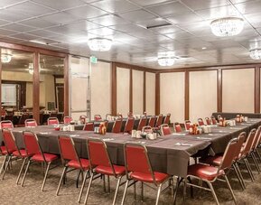 Meeting room at Quality Inn On Historic Route 66.