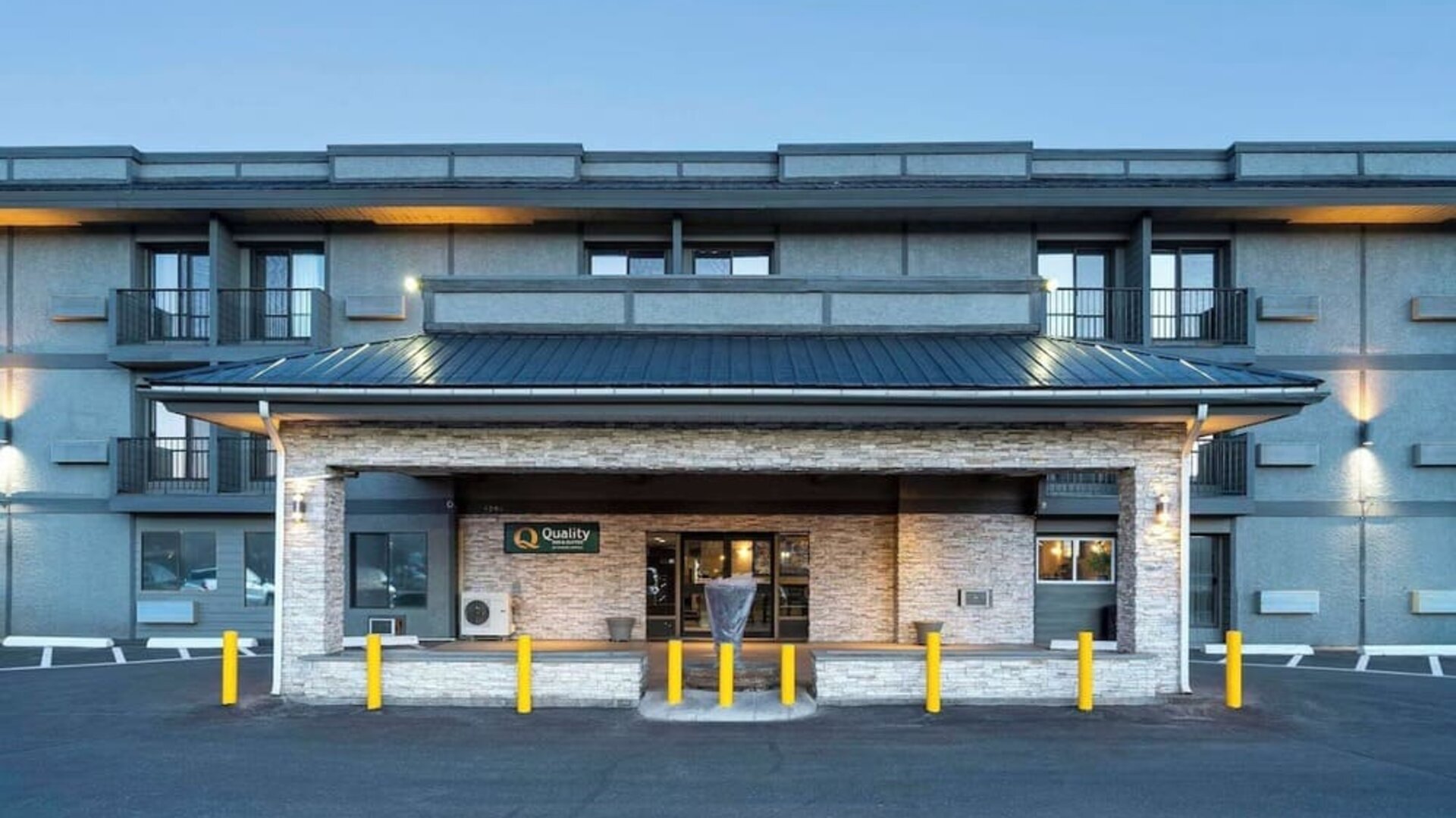 Property exterior at Quality Inn & Suites Vernon.