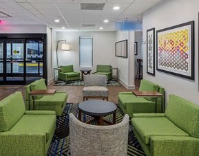 Lobby lounge at Holiday Inn Express Atlanta Airport - College Park By IHG.