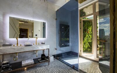 Private bathroom at O:LV HOTEL.