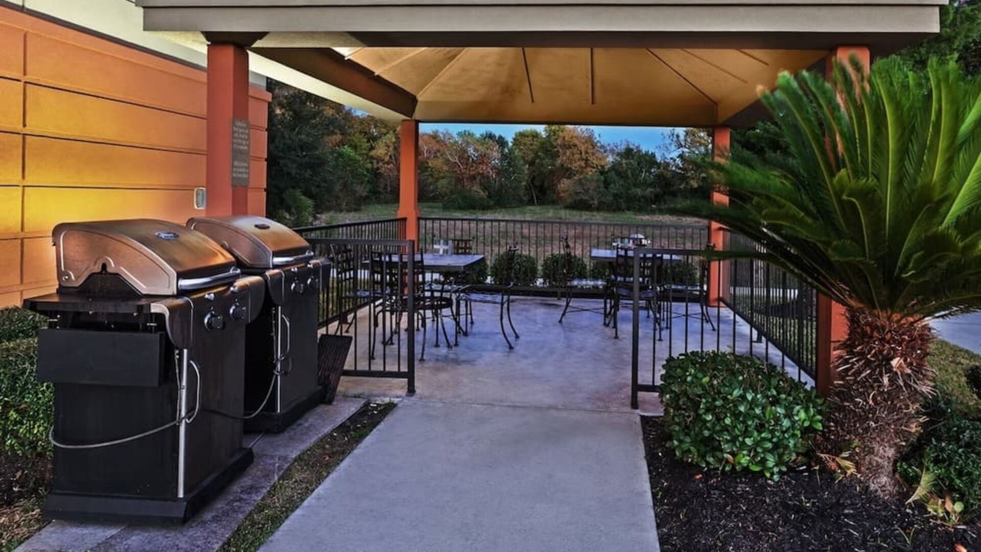 Barbeque at Candlewood Suites Pearland-Houston South.