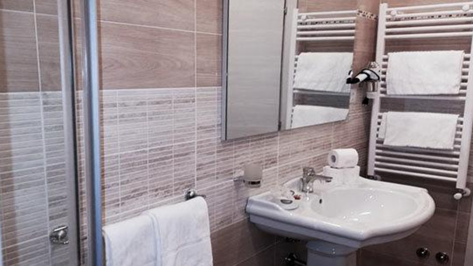 Elide Garden - Giorni a Roma