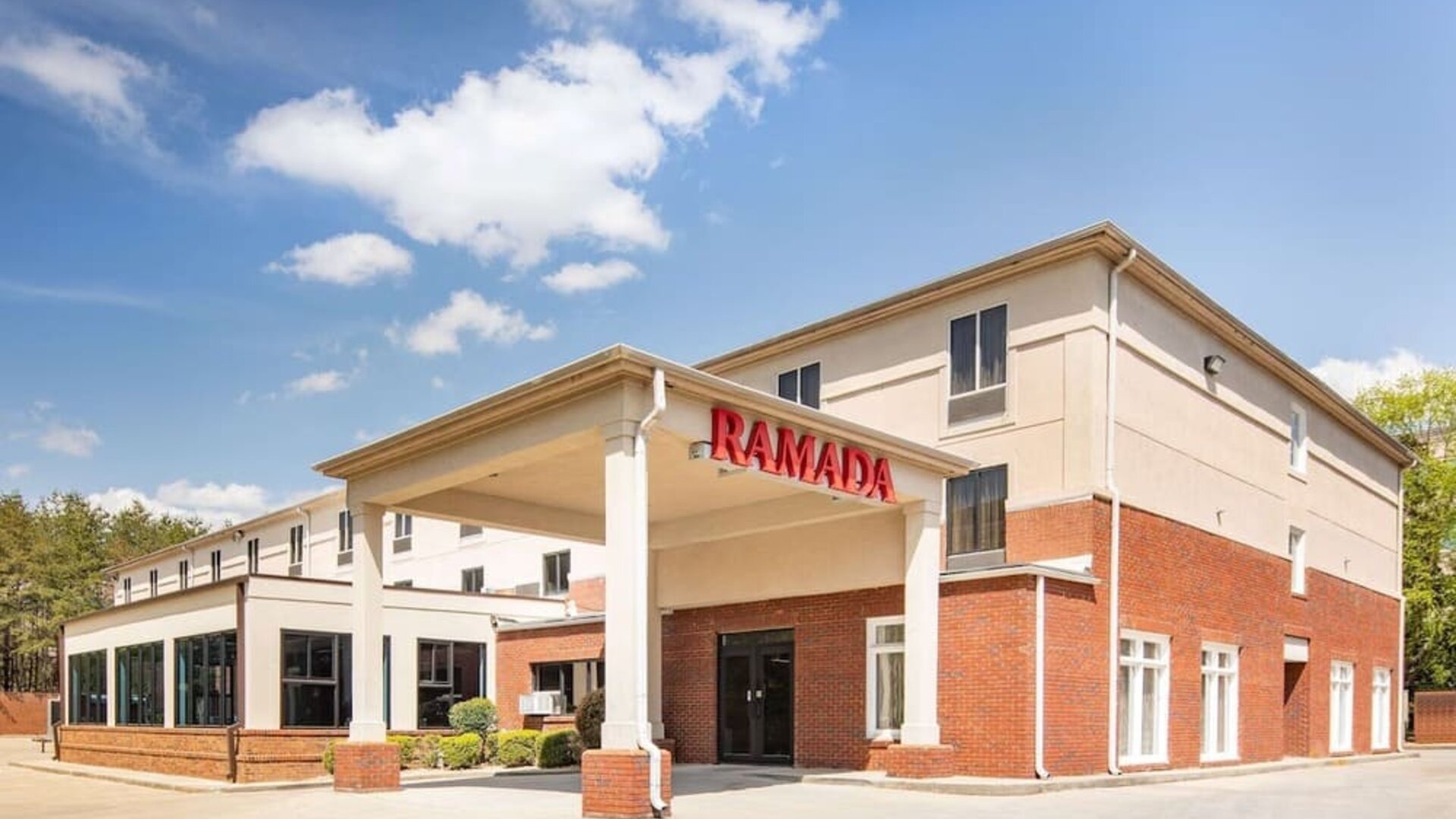 Hotel exterior at Ramada By Wyndham Alpharetta/Atlanta North.