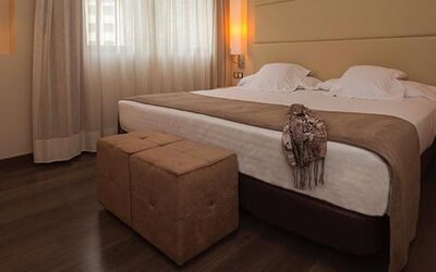 Hotel Yomo Mola Park