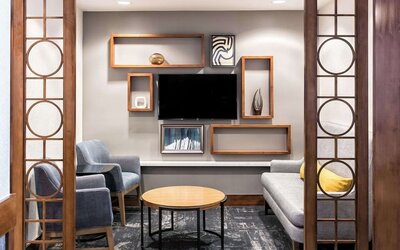 Coworking space at Hyatt Place Nashville/Franklin/Cool Springs.