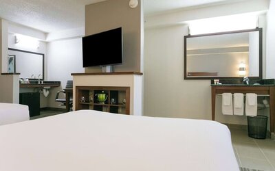 Day use room at Hyatt Place Nashville/Franklin/Cool Springs.