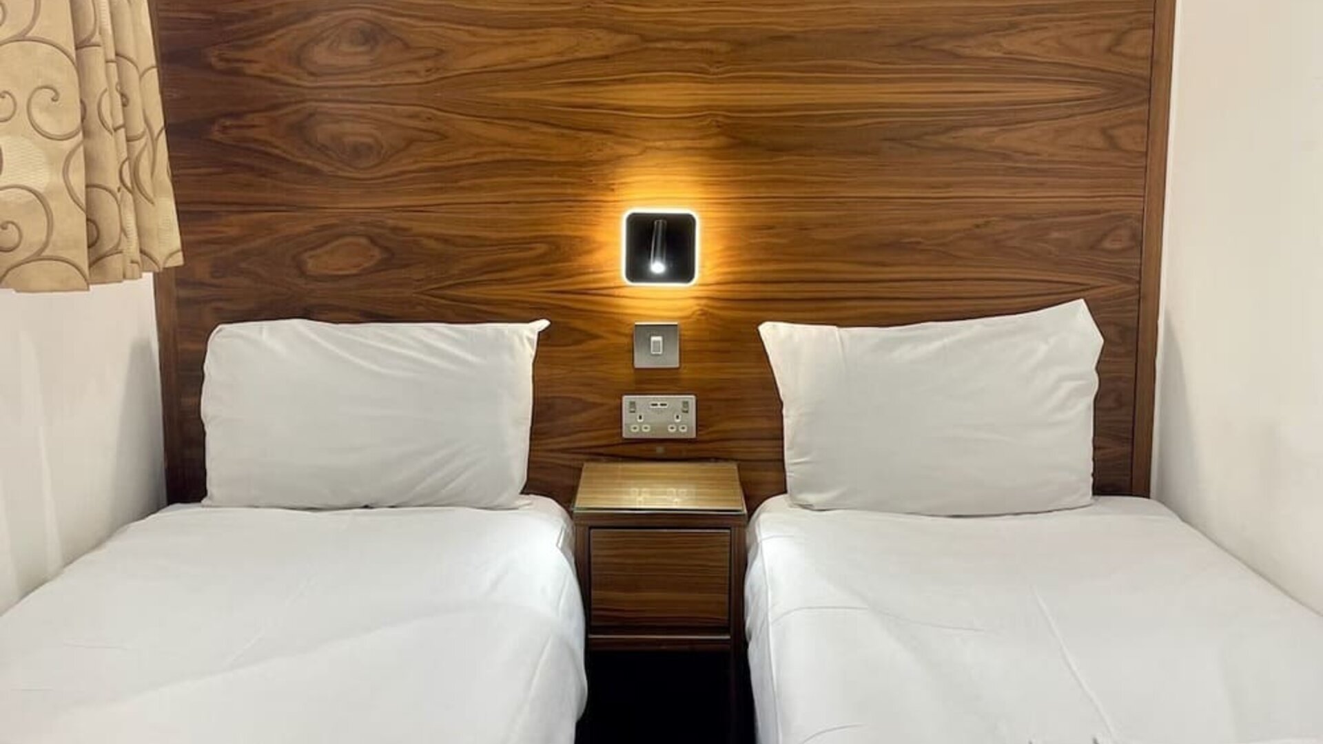 Day use room at The Chapter - Leisure Inn Hotel.