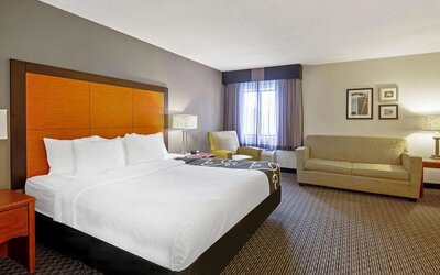 Spacious day use room at La Quinta Inn & Suites By Wyndham Harrisburg Airport Hershey.