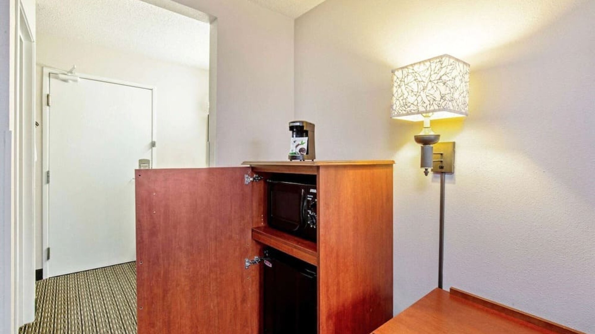 Mini fridge and microwave are available inside day use room at La Quinta Inn & Suites By Wyndham Harrisburg Airport Hershey.