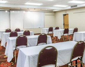Meeting room at Clarion Inn I-94 Near Expo Center.