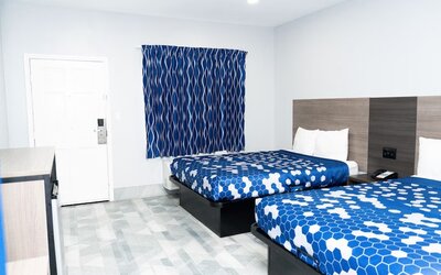 Day use room at Airway Inn - IAH Airport.