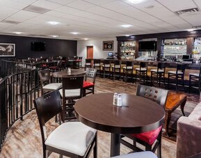 Dining room at Crowne Plaza Milwaukee Airport By IHG.