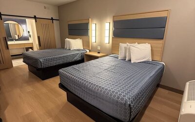 Day use room at Palace Inn Blue 290 W 43rd & Bingle Rd.