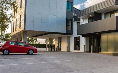 Parking at Motel 10.