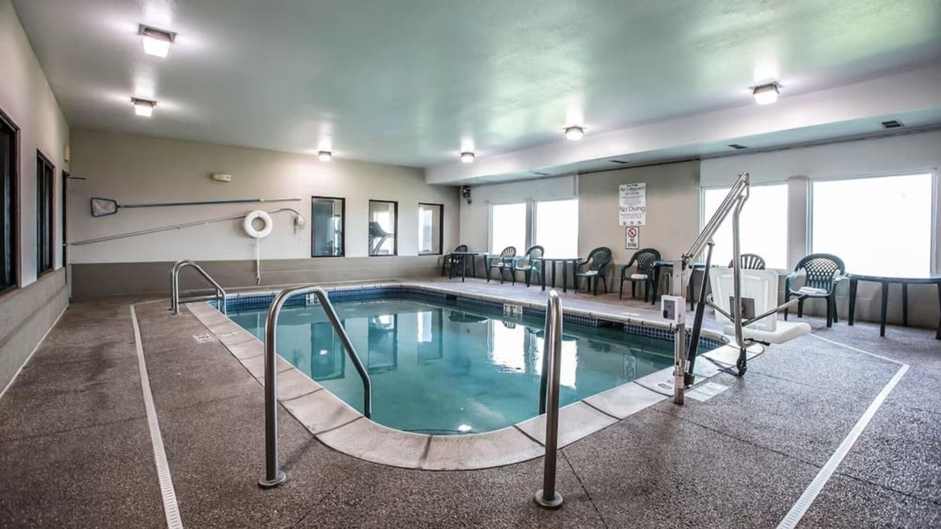 Indoor pool at Quality Inn & Suites Mendota Near I-39.